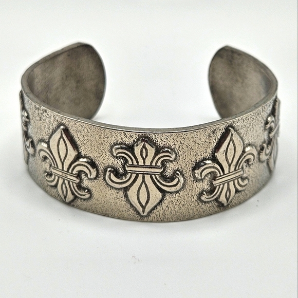 VINTAGE Martin Miazza Heavy Pewter Fleur De Lis Cuff Bracelet Unisex Signed - Picture 1 of 6
